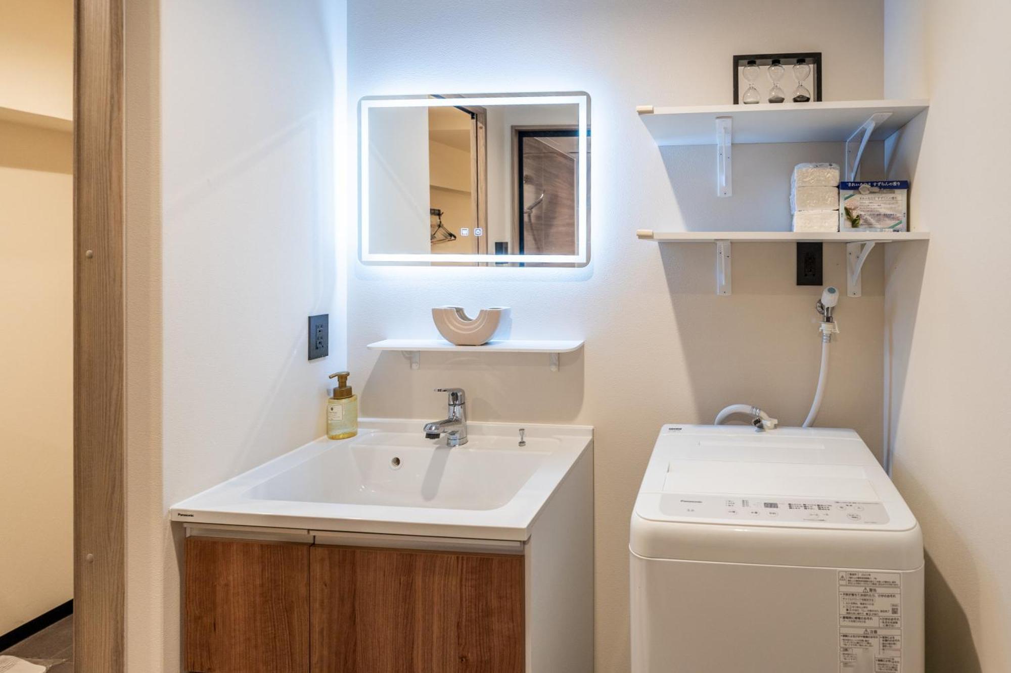 Lite House Shinsaibashi IV Hotel Osaka Exterior photo